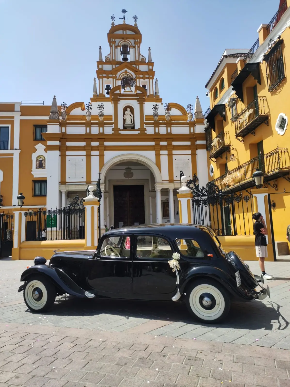 Citroën 11 6 ventanas 1949 - Coche clásico para alquiler en bodas Sevilla - Imagen 3 de 7